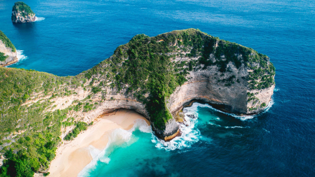 Nusa Island