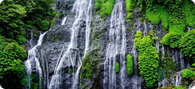 BANYUMALA (Banyumala Twin Waterfalls)